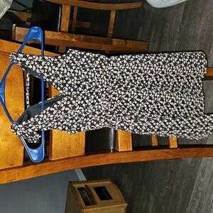 DAYTRIP Girls like new youth beautiful floral dress sz S! Bought at The Buckle